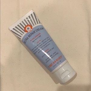 First Aid Beauty Ultra Repair Cream